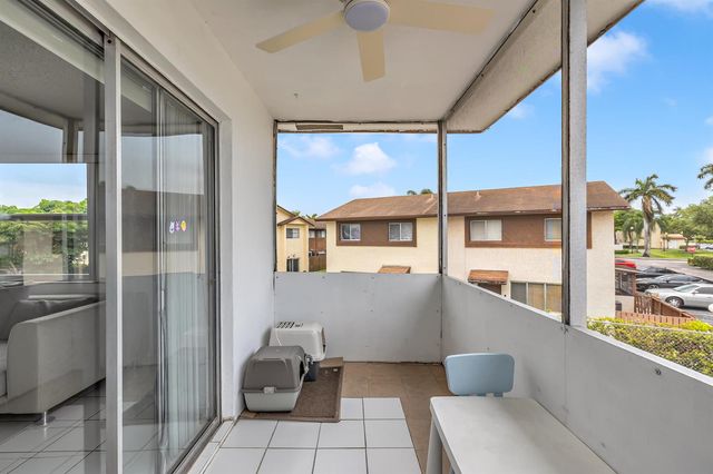 6507 Winfield Boulevard 211ac, Margate, FL 33063