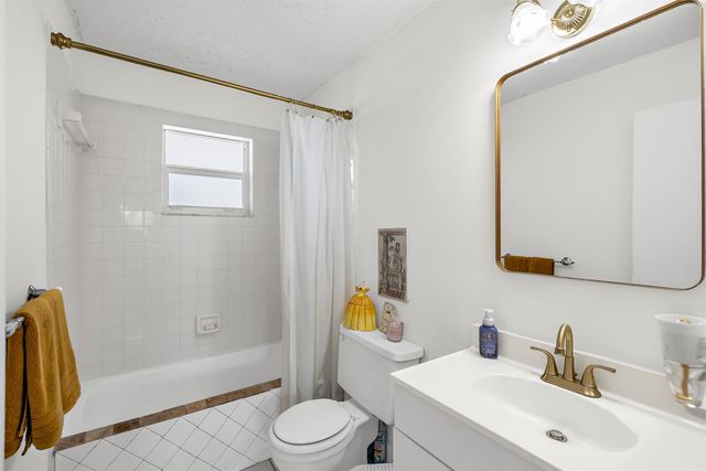 6507 Winfield Boulevard 211ac, Margate, FL 33063