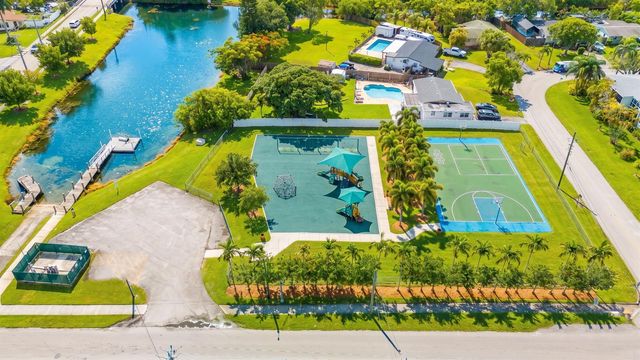6507 Winfield Boulevard 211ac, Margate, FL 33063