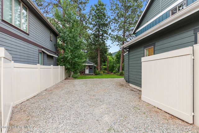 2153 E Thomas Hill Dr, Coeur D'alene, ID 83815