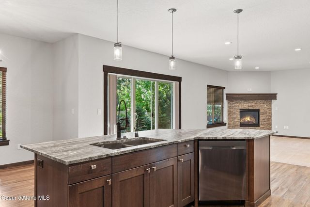 2153 E Thomas Hill Dr, Coeur D'alene, ID 83815