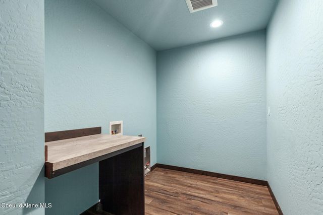 2153 E Thomas Hill Dr, Coeur D'alene, ID 83815