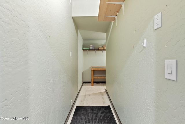 2153 E Thomas Hill Dr, Coeur D'alene, ID 83815