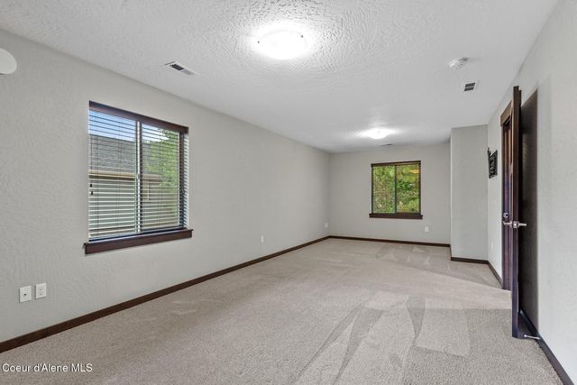 2153 E Thomas Hill Dr, Coeur D'alene, ID 83815