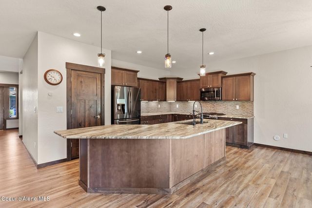 2153 E Thomas Hill Dr, Coeur D'alene, ID 83815