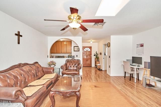 9527 Riggins Road, Phelan, CA 92371