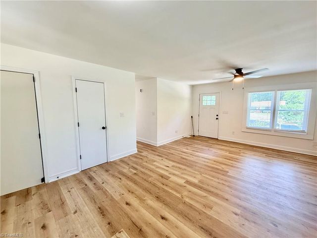 112 Parkdale Drive, Thomasville, NC 27360