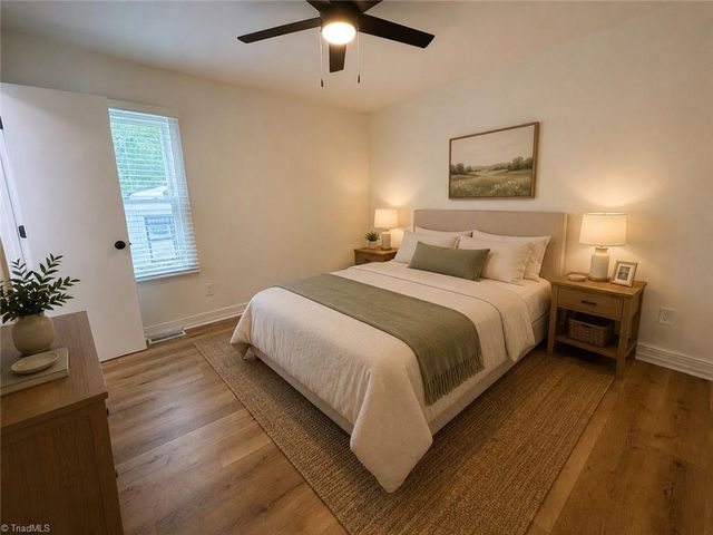 112 Parkdale Drive, Thomasville, NC 27360