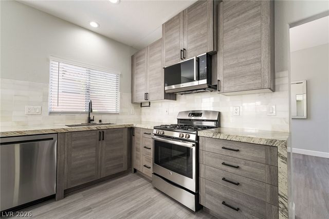 1583 Comfort Hills Street, Henderson, NV 89014