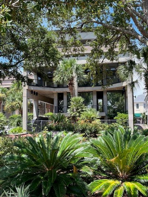 916 Bay Street, Beaufort, SC 29902