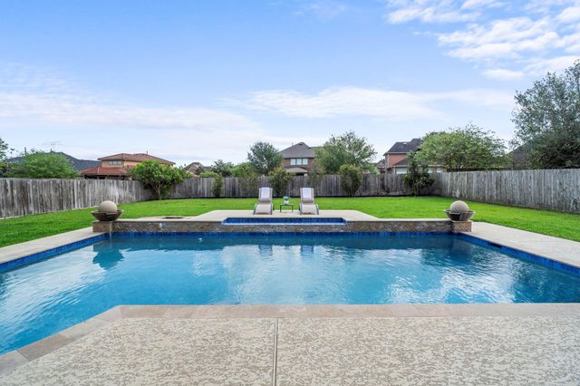 2618 Lazy Vine Lane, Missouri City, TX 77459