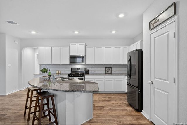 960 Brown Thrasher, San Antonio, TX 78253