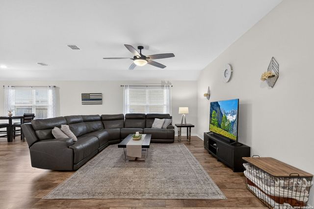 960 Brown Thrasher, San Antonio, TX 78253