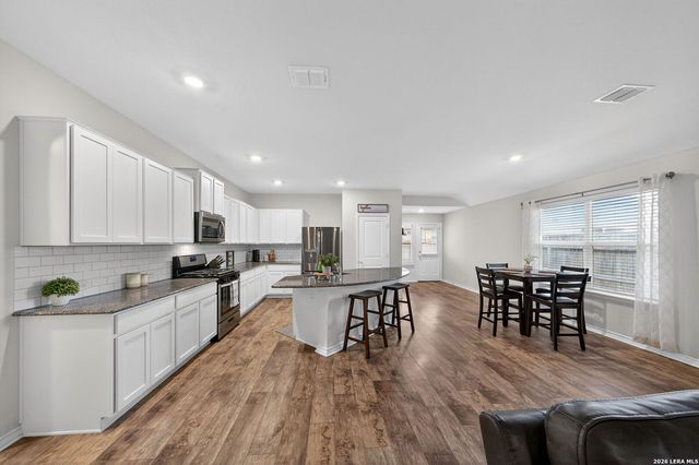 960 Brown Thrasher, San Antonio, TX 78253