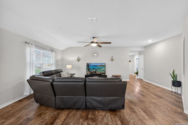 960 Brown Thrasher, San Antonio, TX 78253