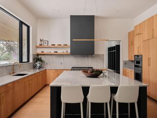 304 Blueridge TRL, Austin, TX 78746