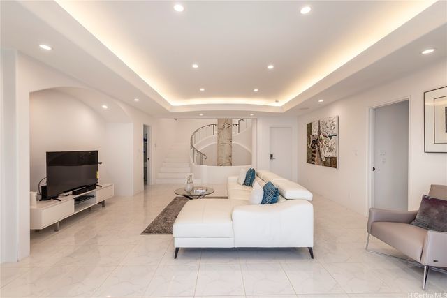 875 Ikena Circle, Honolulu, HI 96821