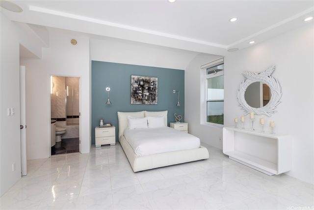 875 Ikena Circle, Honolulu, HI 96821