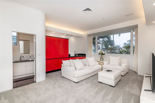 875 Ikena Circle, Honolulu, HI 96821