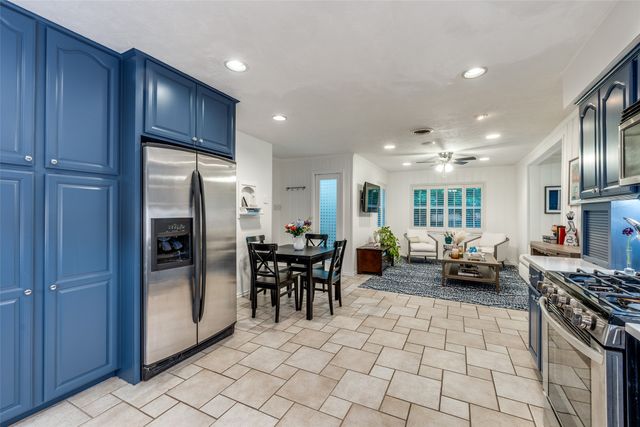 4159 Clover Lane, Dallas, TX 75220