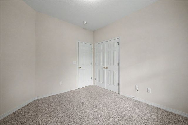 1738 N Hunters Ridge, Fayetteville, AR 72701