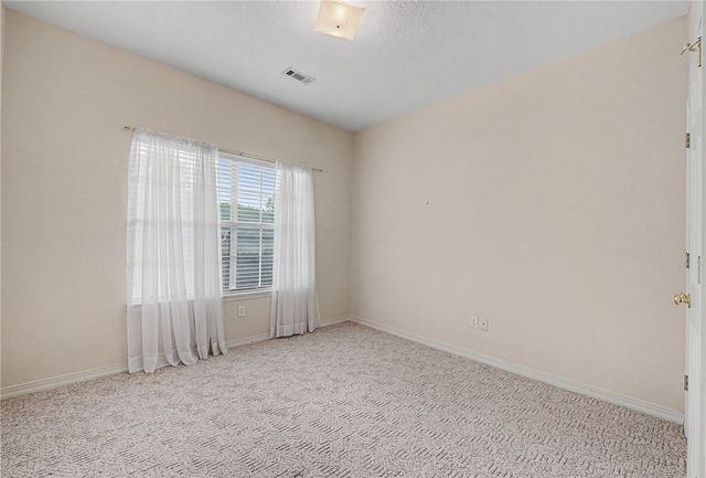 1738 N Hunters Ridge, Fayetteville, AR 72701