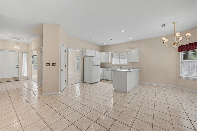 1738 N Hunters Ridge, Fayetteville, AR 72701