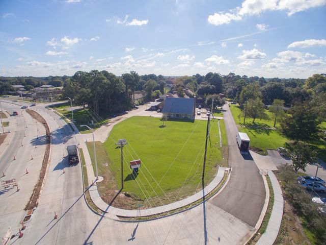 517 Verot School Road, Lafayette, LA 70508