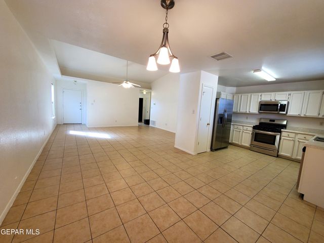 2416 TIERRA HUMEDA Drive, El Paso, TX 79938