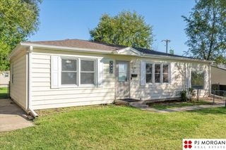 7002 Edna Street, La Vista, NE 68128