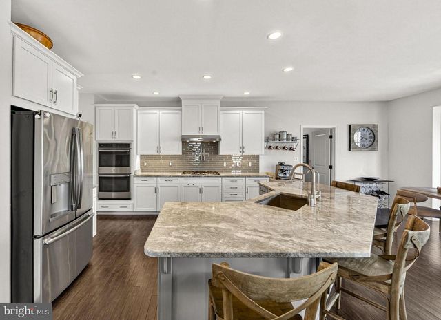 41182 TURTLE DOVE CIR, Aldie, VA 20105