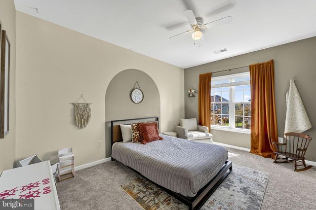 41182 TURTLE DOVE CIR, Aldie, VA 20105