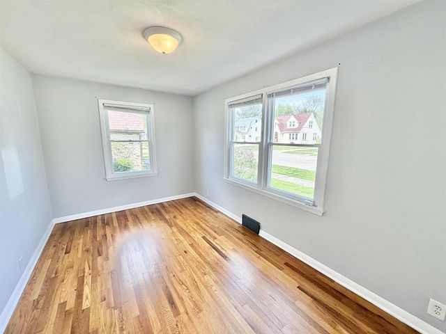 20 S Ringold Street, Janesville, WI 53545