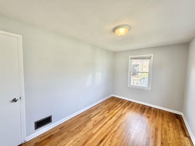 20 S Ringold Street, Janesville, WI 53545