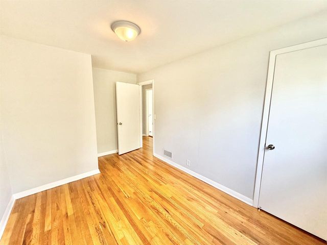 20 S Ringold Street, Janesville, WI 53545