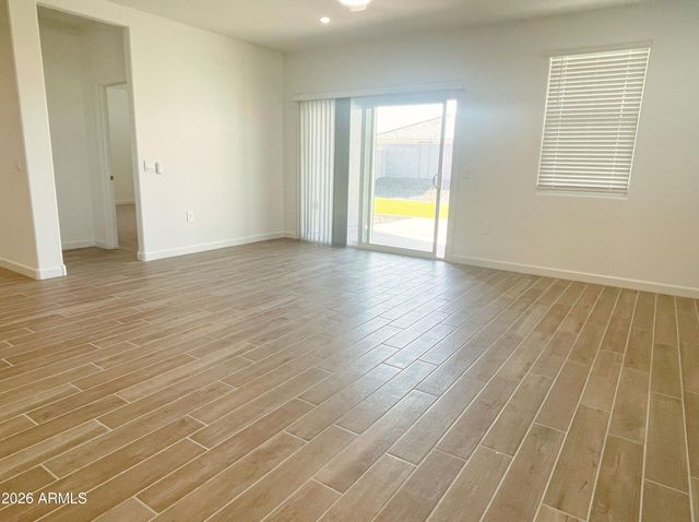 2760 W Stradling Avenue, Apache Junction, AZ 85120
