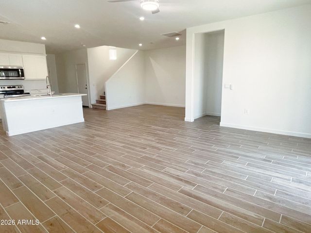 2760 W Stradling Avenue, Apache Junction, AZ 85120