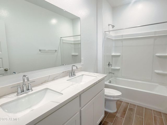 2760 W Stradling Avenue, Apache Junction, AZ 85120