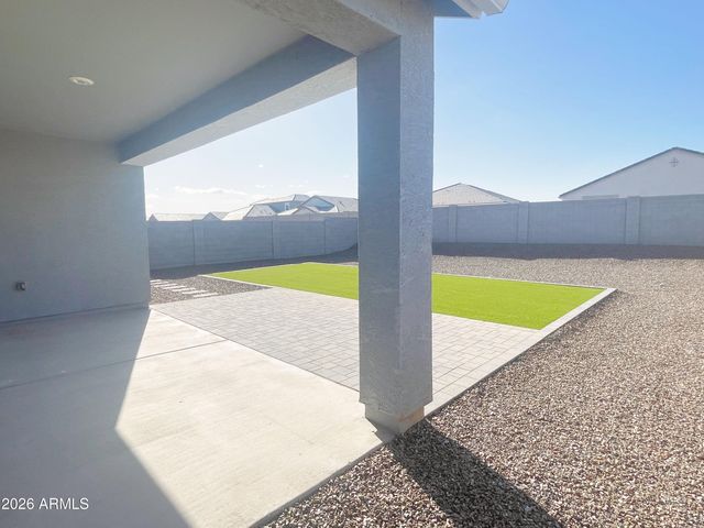 2760 W Stradling Avenue, Apache Junction, AZ 85120