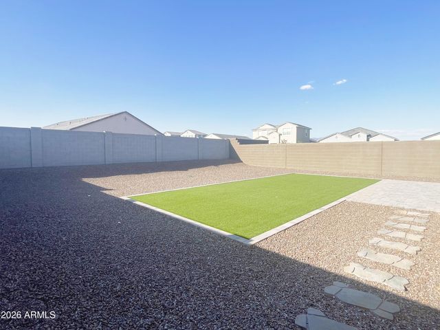 2760 W Stradling Avenue, Apache Junction, AZ 85120