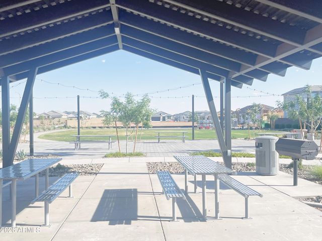 2760 W Stradling Avenue, Apache Junction, AZ 85120