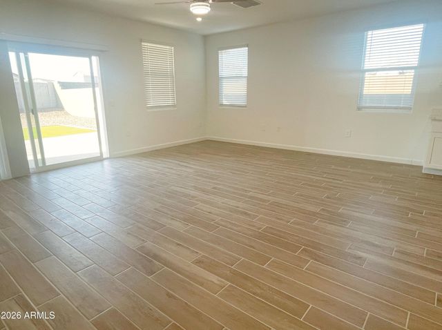 2760 W Stradling Avenue, Apache Junction, AZ 85120