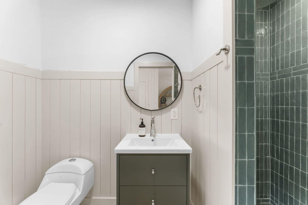 Image 45 of property listing at 276 Copahee Road, Mount Pleasant, SC 29464