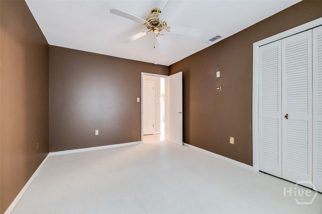 22 River Oaks Road, Savannah, GA 31410