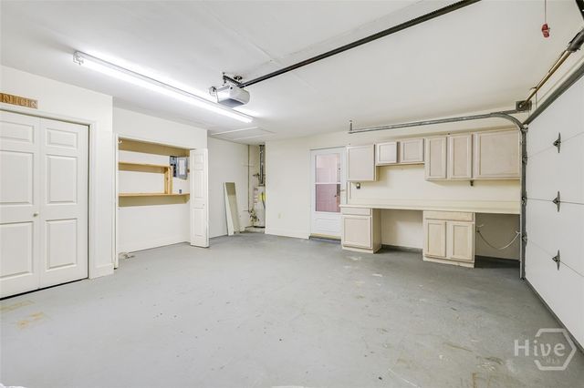 22 River Oaks Road, Savannah, GA 31410