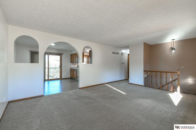 5613 Briar Patch Circle, Lincoln, NE 68516