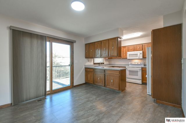 5613 Briar Patch Circle, Lincoln, NE 68516