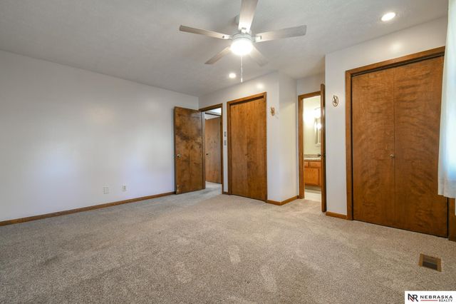 5613 Briar Patch Circle, Lincoln, NE 68516