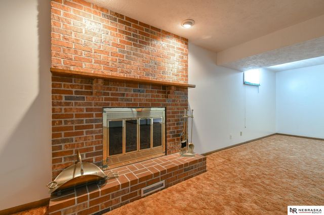 5613 Briar Patch Circle, Lincoln, NE 68516