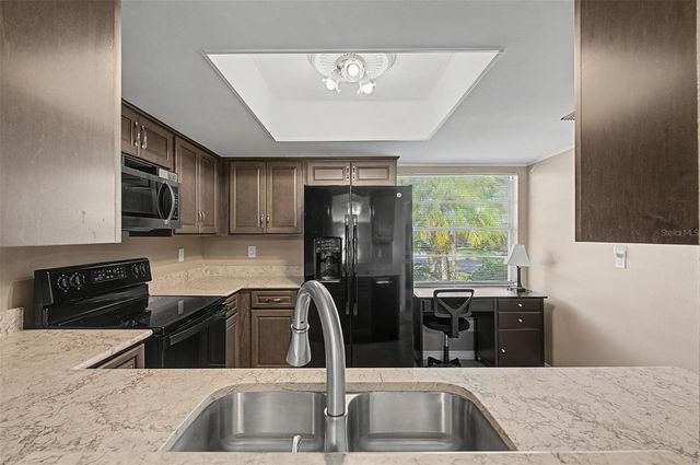 1905 HANSON COURT 305, Sun City Center, FL 33573